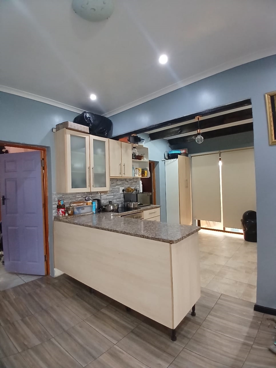 3 Bedroom Property for Sale in Heideveld Western Cape